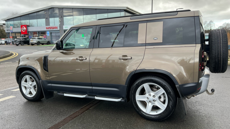 Land Rover Defender 3.0 D250 SE 110 5dr Auto Diesel Estate